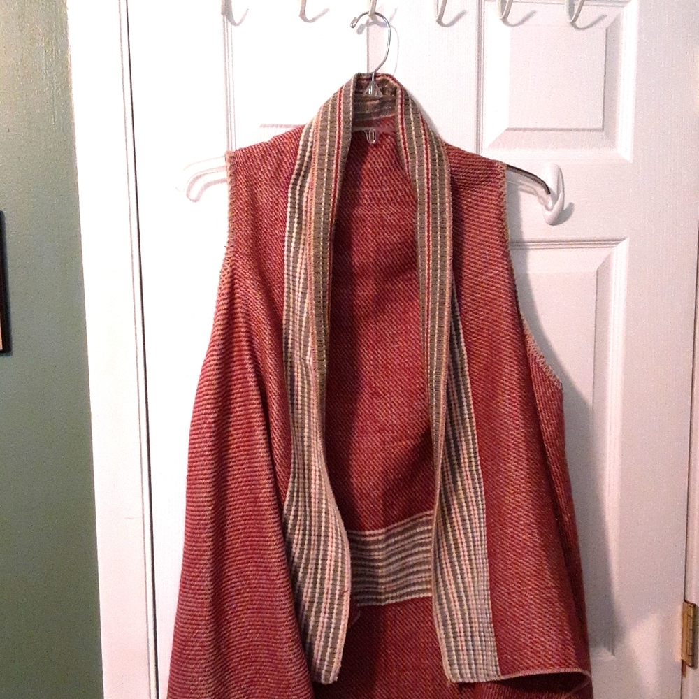 LOF womans wrap/vest burgundy